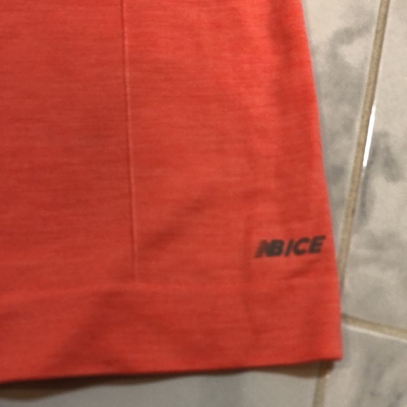 NEW Balance corral color exercise shirt. EUC! - Picture 4 of 7